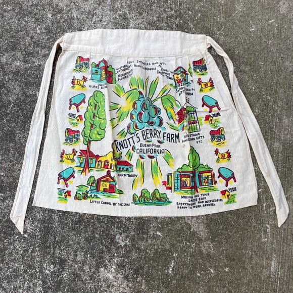 Vintage 60s Kitschy Knotts Berry Farm Cottagecore Homemaker Apron - Picture 1 of 5